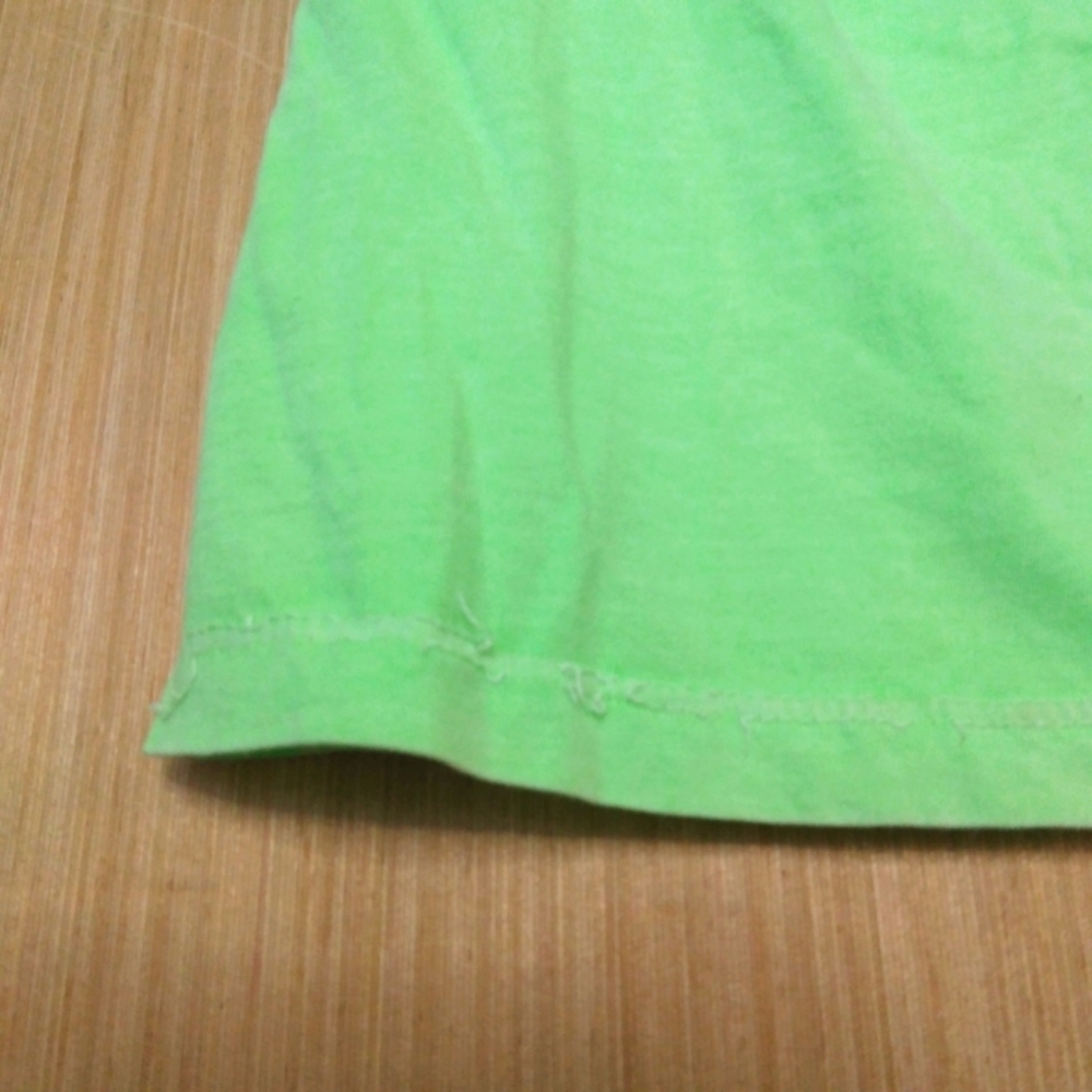 Planet Hollywood Orlando Women's Size Small Low V Neck Green Short Sleeve - Picture 4 of 4